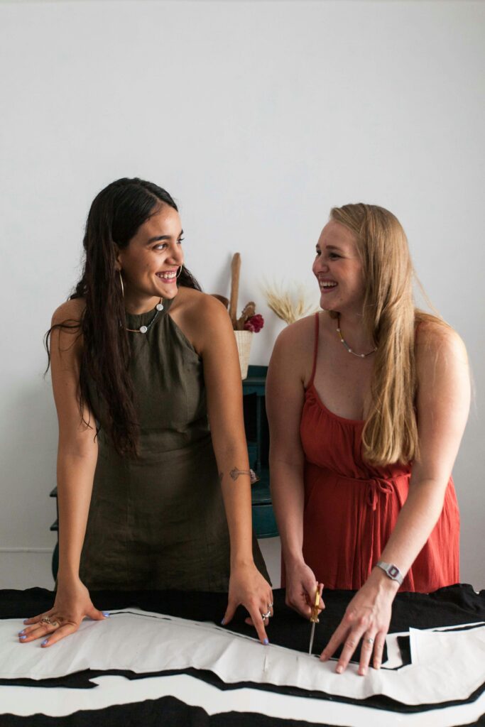 The Return of Handcraft – Why Tailor-Made Fashion is Trending Again